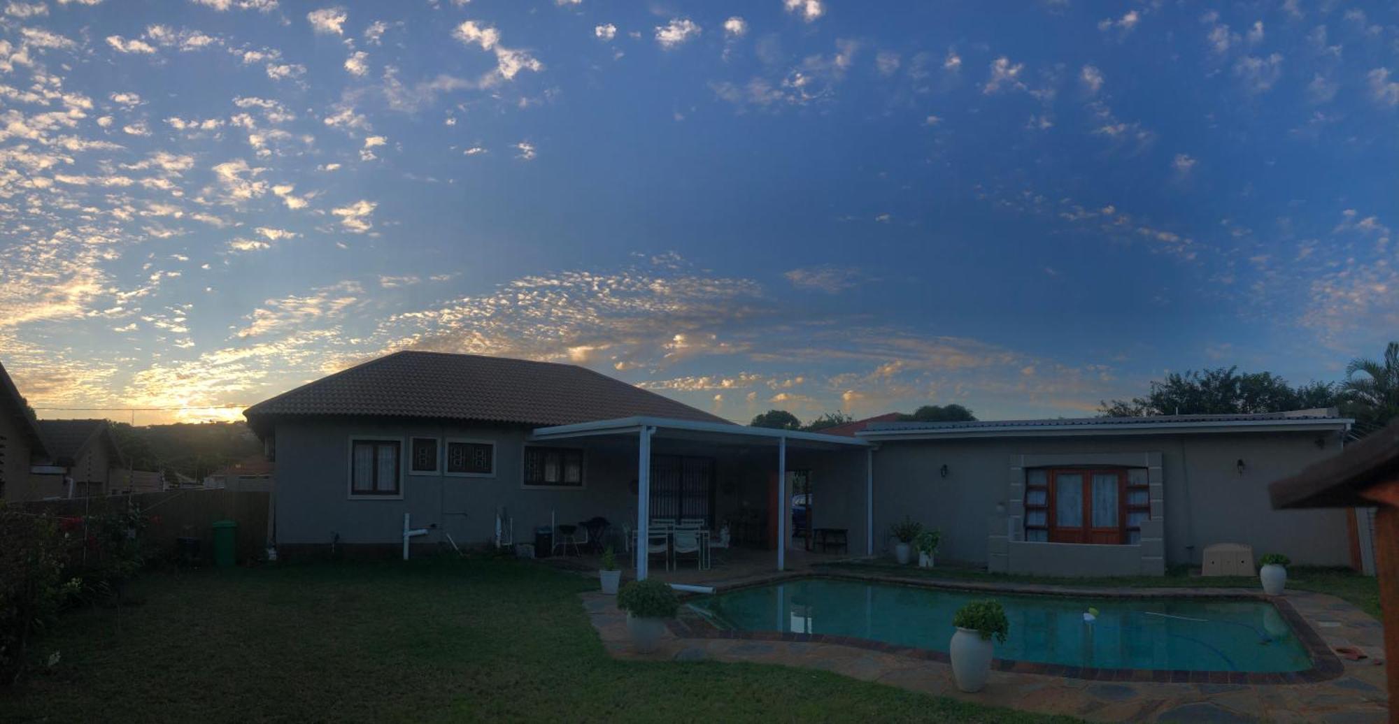 Danville Forest Guest House & Apartments Durban Bagian luar foto